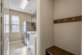 6815 Cottonwood Crest Lane - Photo 32