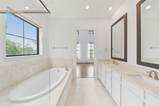 2702 Cortlandt Street - Photo 39