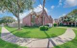 1402 Pine Knot Court - Photo 2