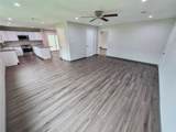910 Royal Oak Drive - Photo 15