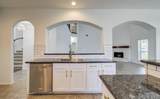 2402 Leslie Lane - Photo 14