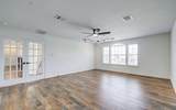 2402 Leslie Lane - Photo 33