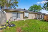 2526 Spring Dusk Lane - Photo 32