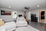 1915 Avenue B - Photo 35
