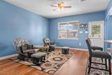 10884 Lake Mist Lane - Photo 11