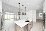 9606 Chateau Hill - Photo 10