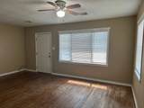 806 Avenue B - Photo 2