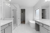 7019 Winterberry Glen Lane - Photo 18