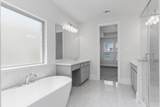 7019 Winterberry Glen Lane - Photo 22