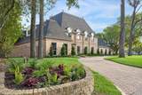 620 Stoneleigh Drive - Photo 2