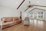 221 Oak Road - Photo 5