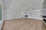 2206 Saxon Drive - Photo 21