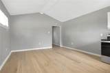 2131 Cromwell Street - Photo 3