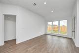 7718 Clover Gully Lane - Photo 32