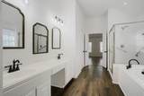 11819 Chateau Trail - Photo 19