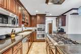 1503 Banks Street - Photo 17
