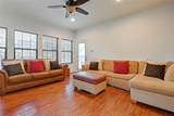 2412 Oakdale Street - Photo 7