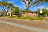 1702 Vine Street - Photo 38