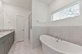 11938 Lakewood West Drive - Photo 16