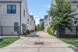909 Oak Street - Photo 1