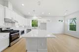 328 Janisch - Photo 4