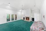 1013 Glenshannon Avenue - Photo 10