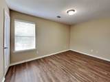 2306 Hollyfield Lane - Photo 16