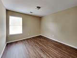 2306 Hollyfield Lane - Photo 18