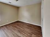 2306 Hollyfield Lane - Photo 19