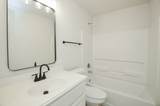 3906 Hollow Cove Lane - Photo 24