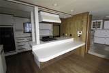 401 E 5th St - Photo 14