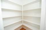 8326 Oakland Heights Lane - Photo 21