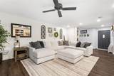 113 Suffolk Lane - Photo 6