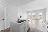 2183 Mansfield - Photo 6