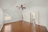 8315 Golden Harbour - Photo 20