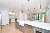 818 Knox Street - Photo 13