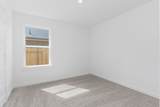 523 Robin Street - Photo 8