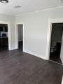 1107 Avenue A - Photo 4
