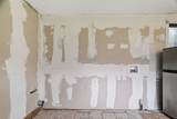 402 Meters Street - Photo 20