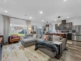 2222 Wavell Street - Photo 2