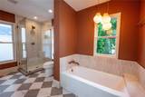 610 Hyde Park Boulevard - Photo 33