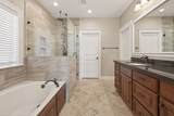 912 Roberts Street - Photo 16