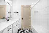 271 College Street - Photo 17