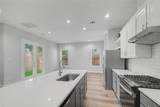 911 35th Street - Photo 14