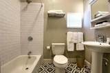 704 Essex Street - Photo 15