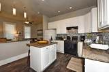 704 Essex Street - Photo 8