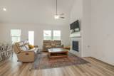 11211 Stirton - Photo 6