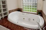 7916 Wooded Way Drive - Photo 15
