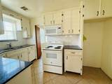 446 Zoe Street - Photo 8