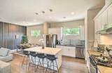 2403 Everett Street - Photo 10